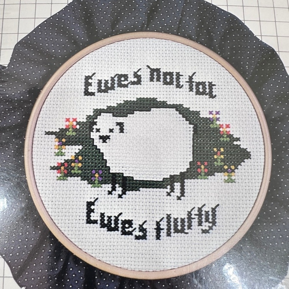 Designs‎ For The Needle Cross Stitch Kit Unisex 5in White NEW Ewes Not Fat Sheep